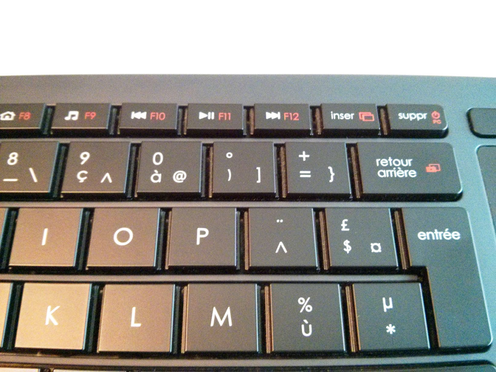 clavier-logitech-k830-test-2015-04-03-18.38.05